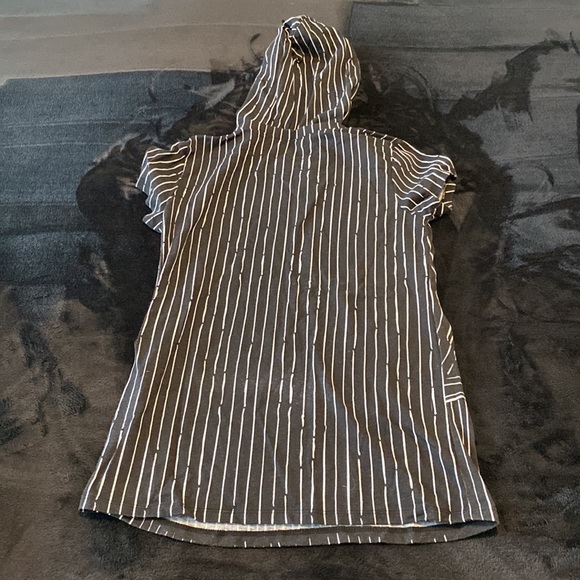 Disney Jack Skellington tshirt - Picture 2 of 2